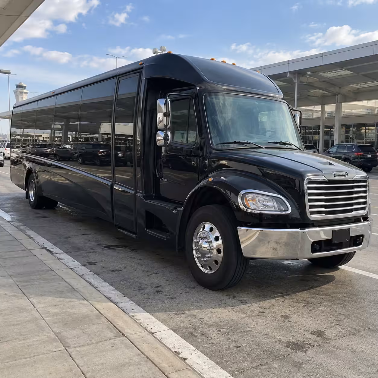 south gate 35 passenger minibus rental